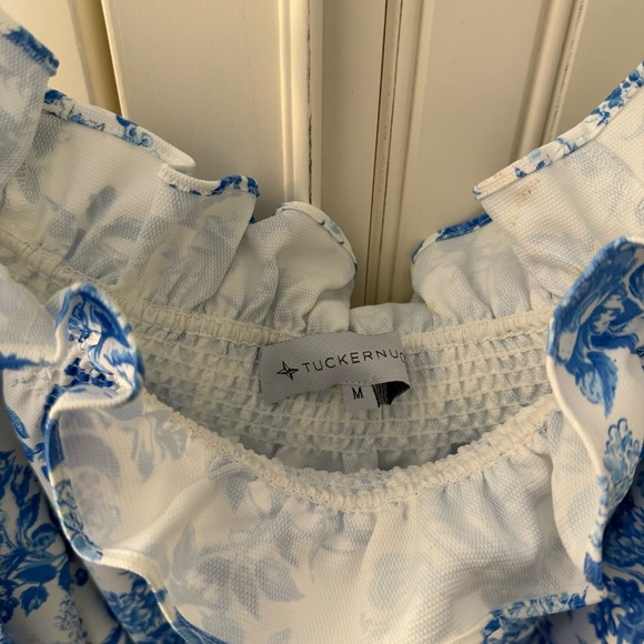 Tuckernuck off the shoulder Marguerite top - Picture 4 of 5